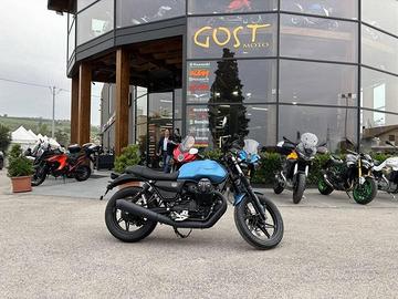 Moto Guzzi V7 STONE Blu Profondo