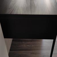 scrivania da ufficio o da cameretta 