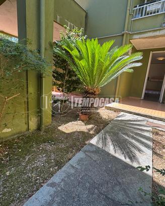 Bilocale con giardino e posto auto