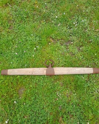 Giogo antico per buoi 