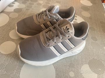 Scarpe Adidas bambino taglia 26 1/2