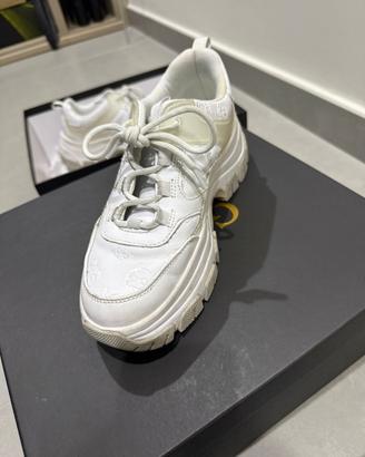 Scarpe Guess