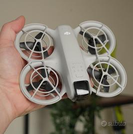 DJI NEO con 2 Batterie Aggiuntive