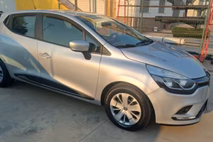 Renault Clio dCi 8V 90 CV 5 porte Moschino Intens