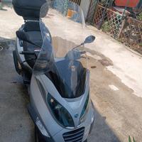 Piaggio MP3 400
