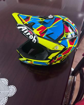Casco airoh