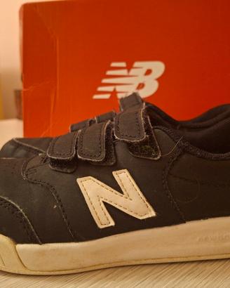 Sneakers New Balance color nero n. 30.5