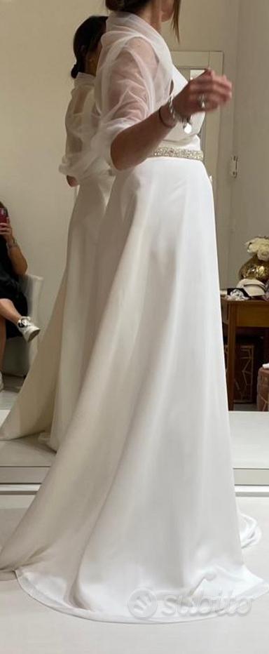 Vestiti da sposa semplici ed eleganti Vendita in Abbigliamento e