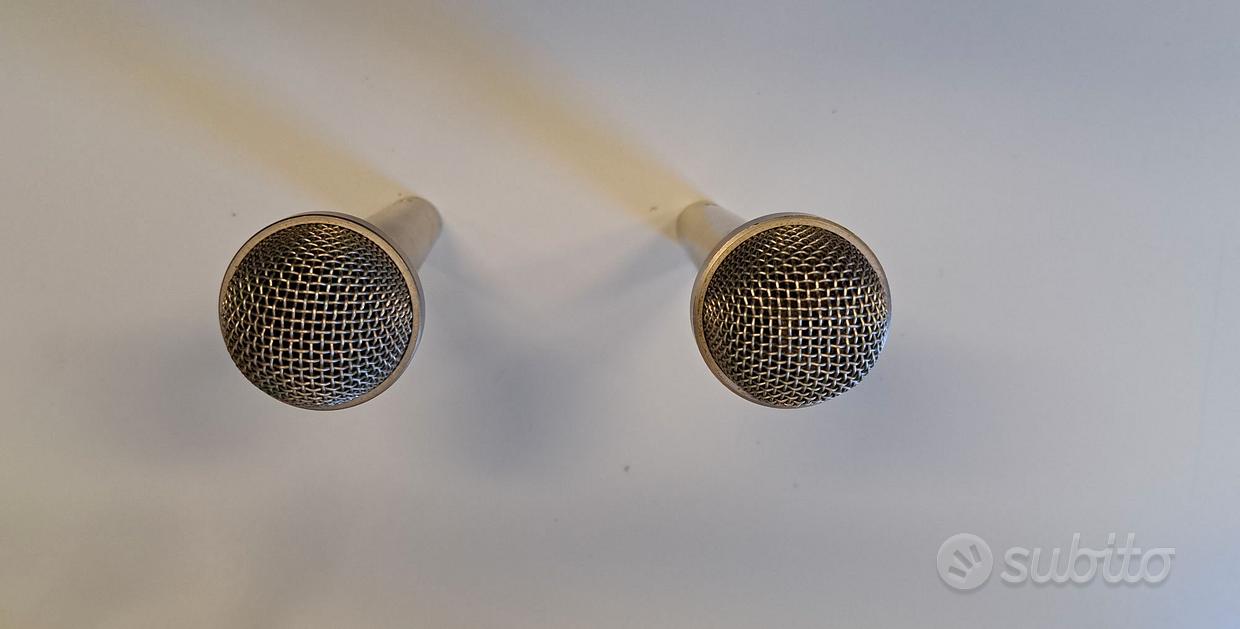 AKG PT300, non sembra, ma questo microfono portatile pesa u…