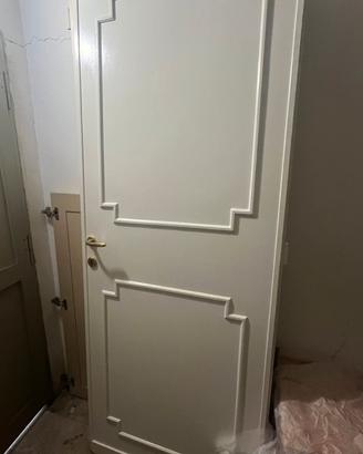 Porte n4 complete di tutto per la casa