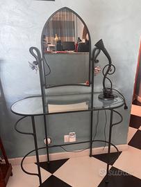 Arredamento in ferro battuto per stanzetta