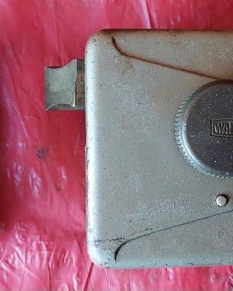 Serratura vintage senza chiave