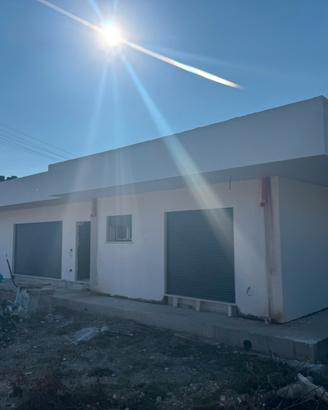 Nuovissima bifamilare indipendente in centro