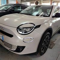 FIAT 600 Hybrid 100CV DCT MHEV La Prima MY