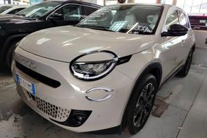 FIAT 600 Hybrid 100CV DCT MHEV La Prima MY