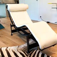 Chaise Longue LC4 in pelle bianca  MDF ITALIA