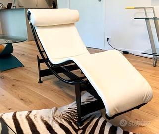 Chaise Longue LC4 in pelle bianca  MDF ITALIA