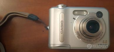 Casio QV-R62 Fotocamera digitale