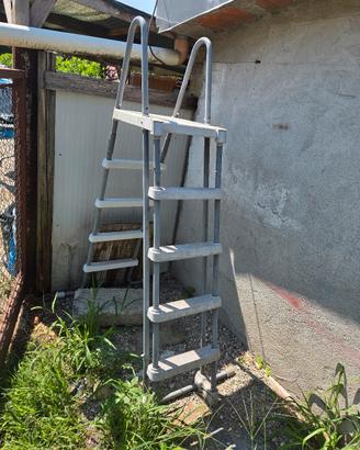Scala intex per piscina