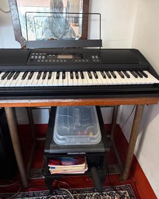 Korg EK-50 Entertainer keyboard