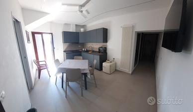 Appart.panoramico Sperlonga centro storico 3-4 pax