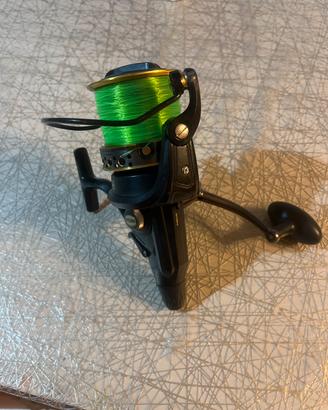 penn long cast 8000 BR con baitrunner