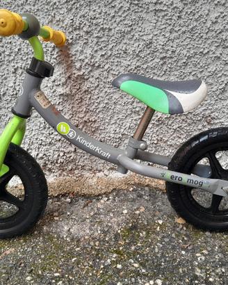 biciclette varie per bimbi e bambini 