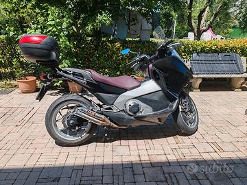 HONDA INTEGRA 700 DCT