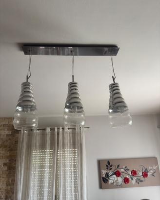 Coppia lampadari eleganti per salone