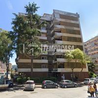 Appartamento a Napoli Viale Maria Bakunin 4 locali