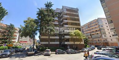 Appartamento a Napoli Viale Maria Bakunin 4 locali