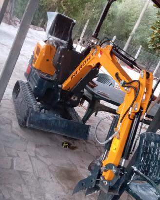 miniescavatore 10 quintali
