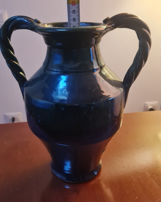 Vaso in terracotta fatto a mano