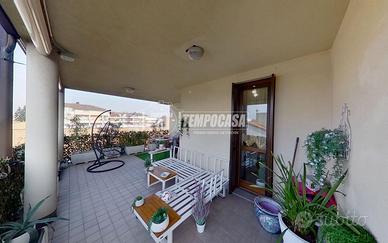 Ampio bilocale con cucina abitabile, terrazzo, box