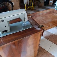 macchina da cucire a pedale Vigorelli 