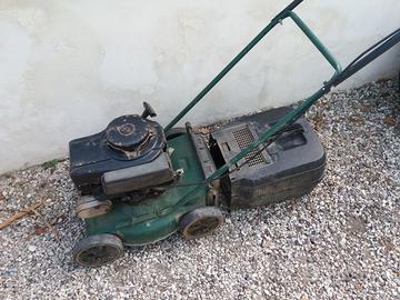 Tagliaerba con motore a scoppio VISTO E PIACIUTO.