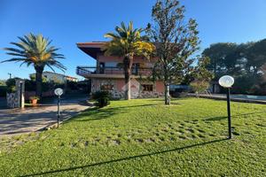 BIFAMILIARE A SAN CESAREO