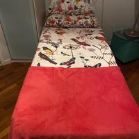 Letto singolo imbottito con materasso
