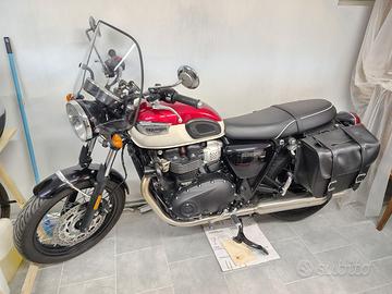 Triumph Bonneville T100