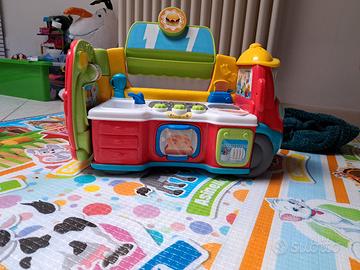 camioncino giocattolo 