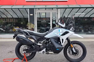CF MOTO MT-X 1000
