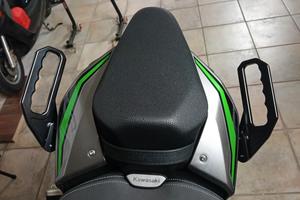 maniglie passeggero z900 2025