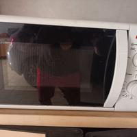 Forno a Microonde Girmi 20 litri combinato. Nuovo!