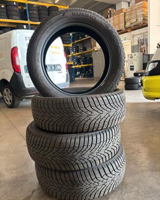 4 Pneumatici invernali KUMHO 225/55 R19 99V