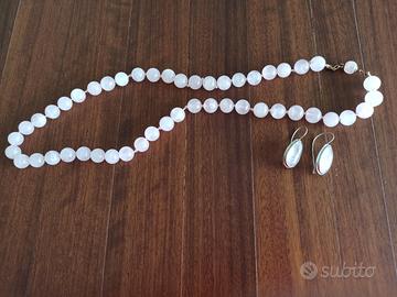 Collana e orecchini in quarzo rosa
