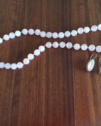 Collana e orecchini in quarzo rosa