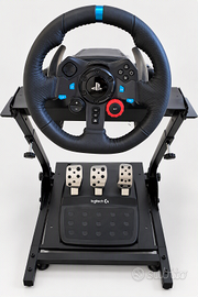Volante e pedaliera Logitech per PlayStation