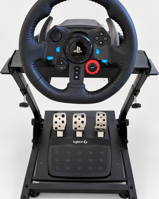 Volante e pedaliera Logitech per PlayStation