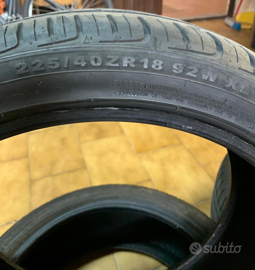 225 40 18 CONTINENTAL 2 GOMME INVERNALI – Gomme per Affare