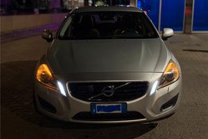 Volvo S60 D5 2.4 205 CV – Momentum – 6 marce